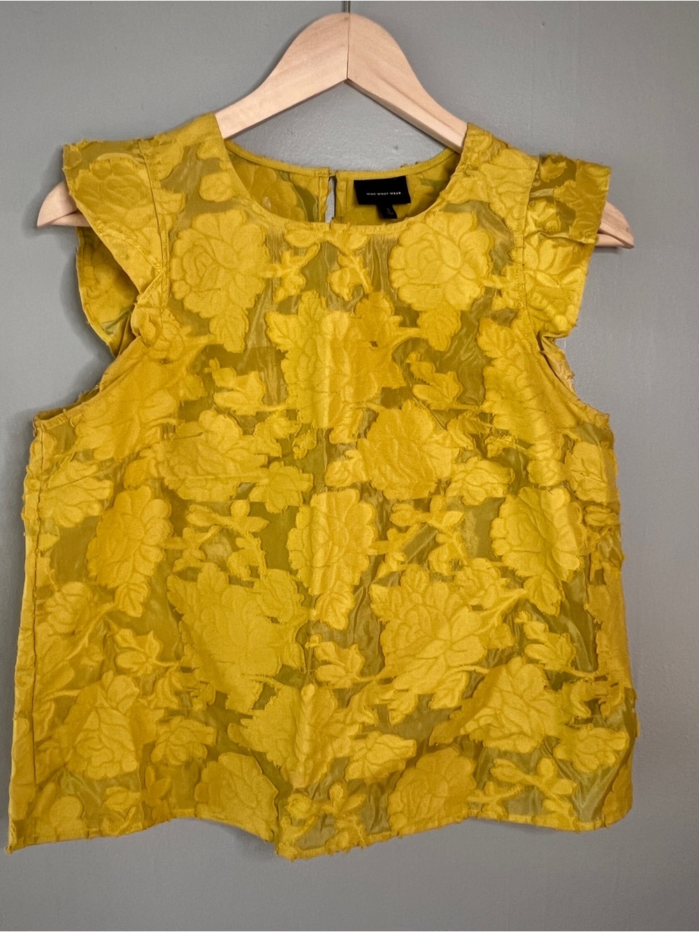 Who What Wear Yellow Floral Jacquard Cap-Sleeve Top
